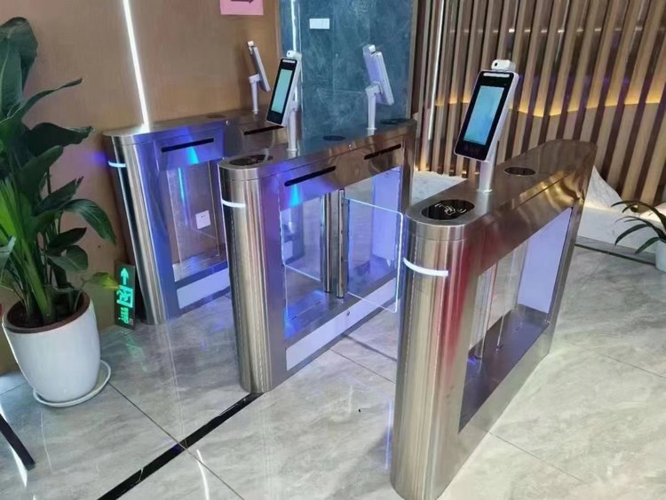 工地人脸识别闸机助力建筑施工现场实名制管理，打造智慧安全通道